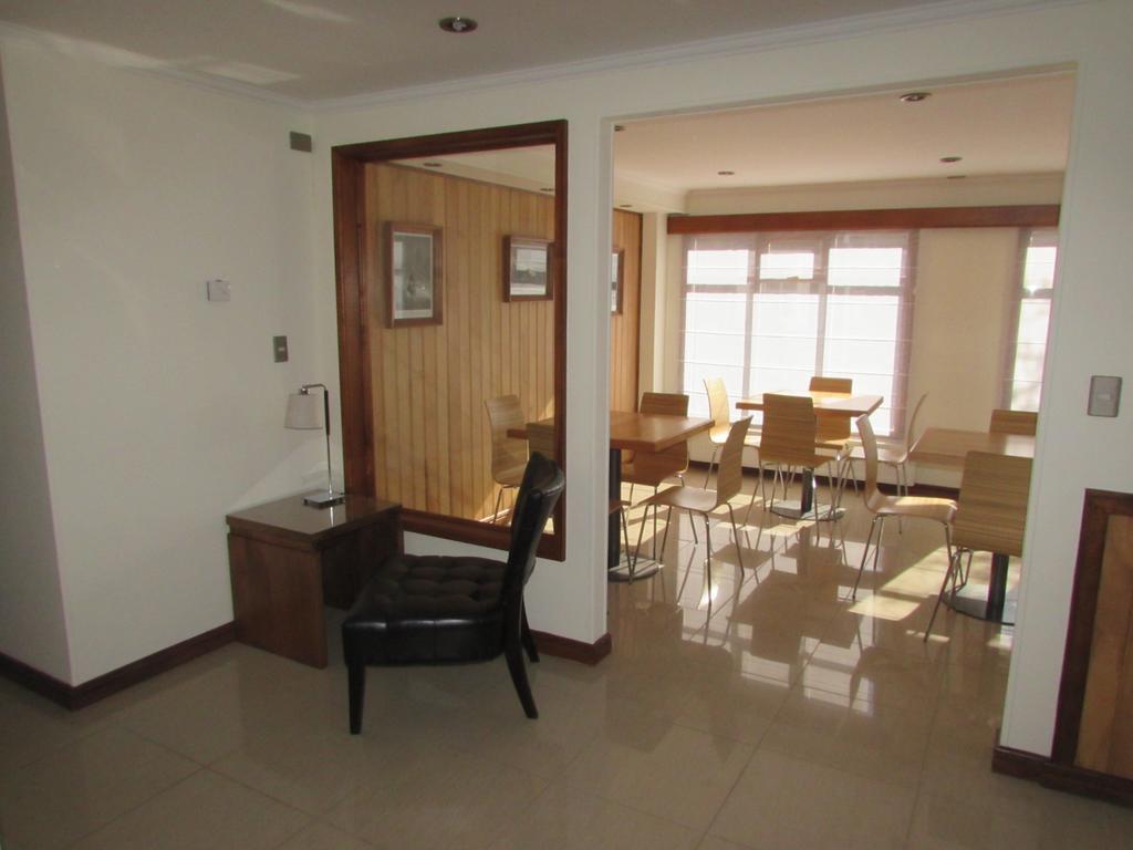 Hostal Buena Estancia Πούντα Αρένας Εξωτερικό φωτογραφία