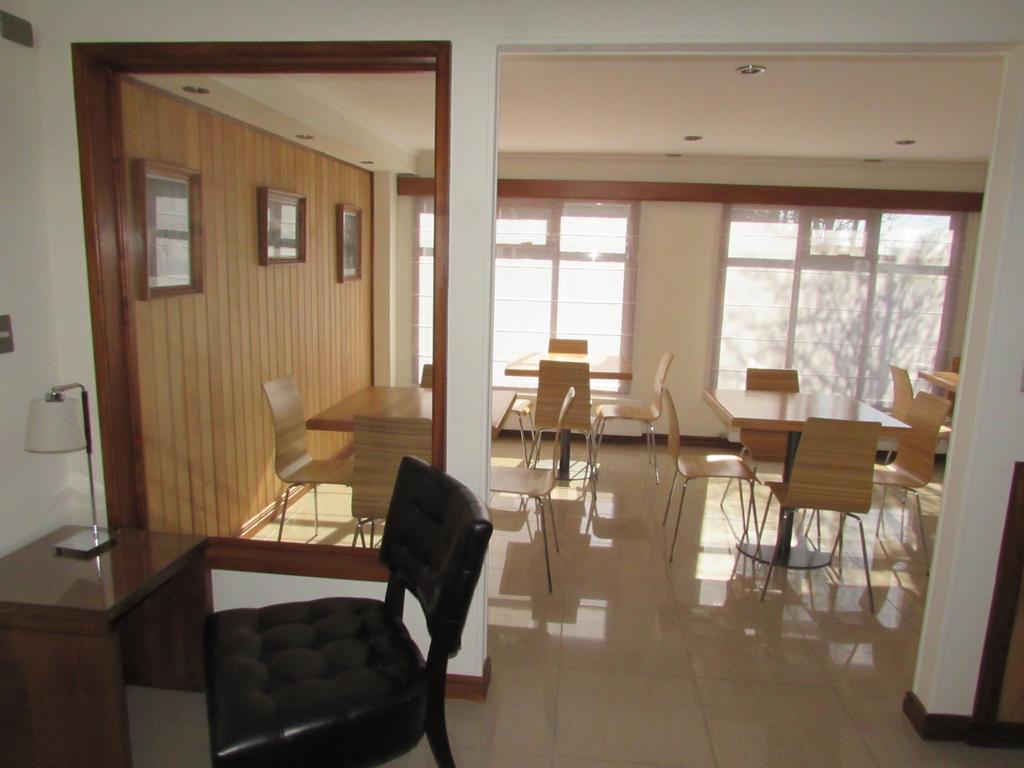 Hostal Buena Estancia Πούντα Αρένας Εξωτερικό φωτογραφία