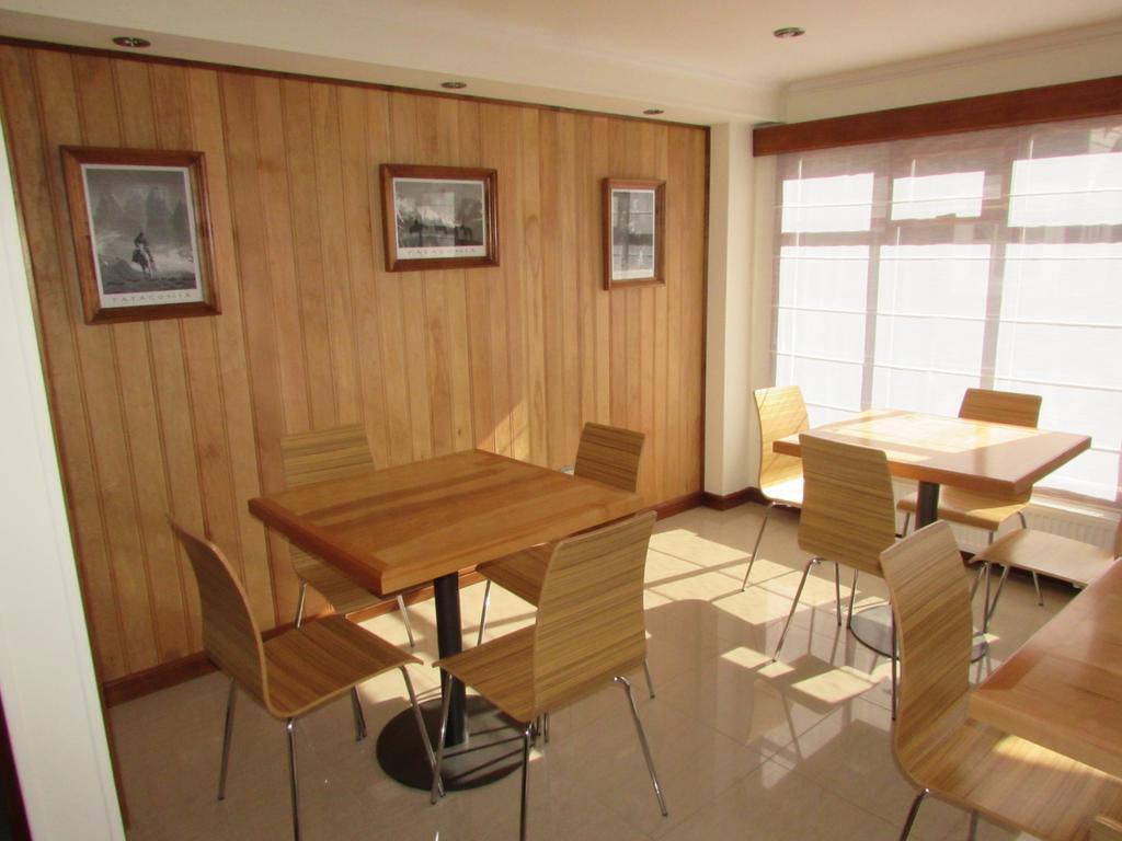 Hostal Buena Estancia Πούντα Αρένας Εξωτερικό φωτογραφία