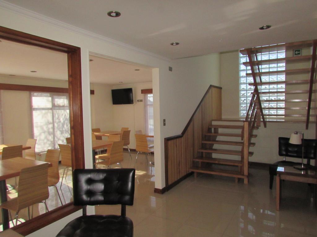 Hostal Buena Estancia Πούντα Αρένας Εξωτερικό φωτογραφία