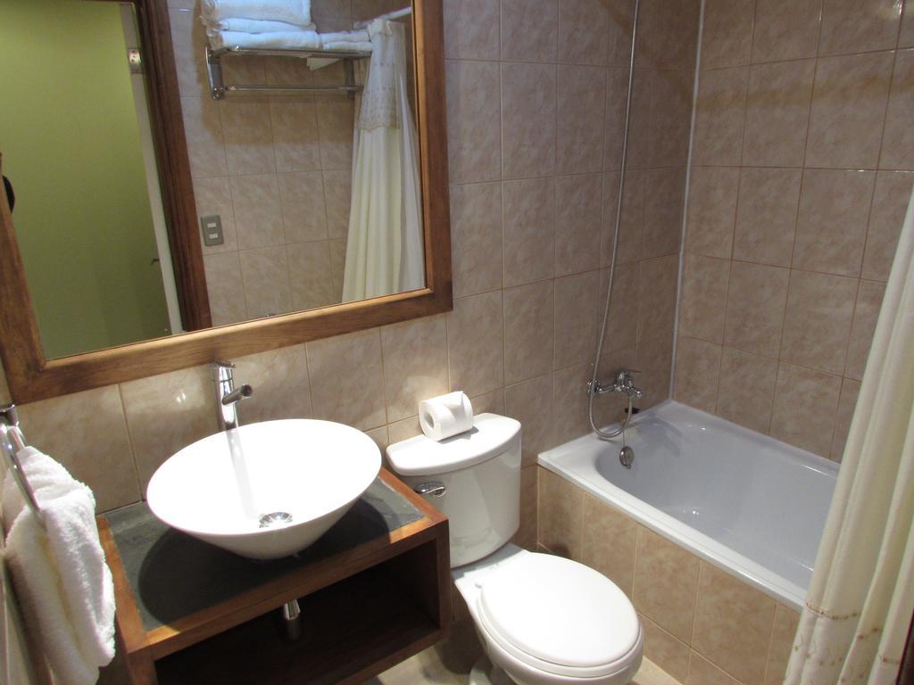 Hostal Buena Estancia Πούντα Αρένας Δωμάτιο φωτογραφία