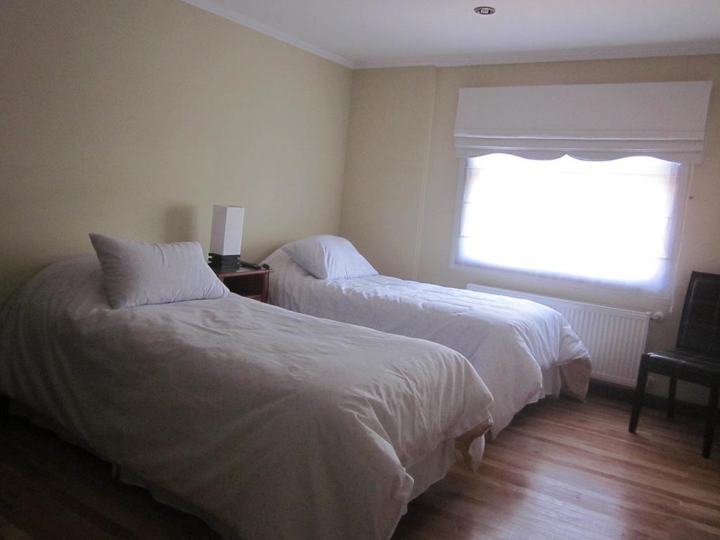 Hostal Buena Estancia Πούντα Αρένας Δωμάτιο φωτογραφία
