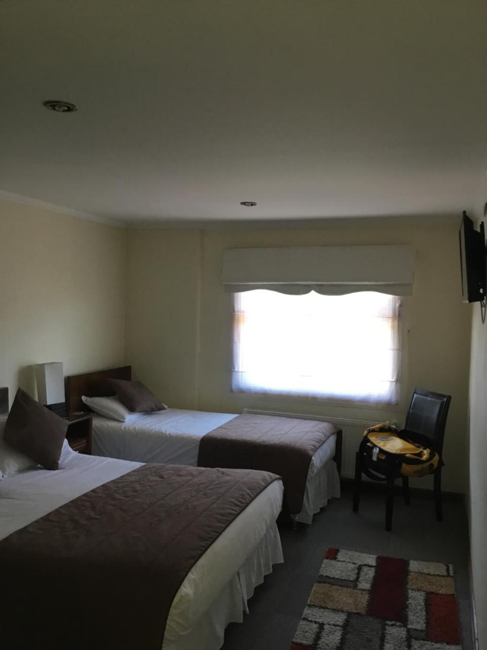 Hostal Buena Estancia Πούντα Αρένας Εξωτερικό φωτογραφία